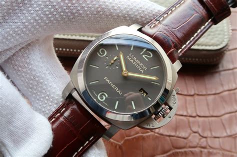 spot a fake panerai 351 - counterfeit Panerai.